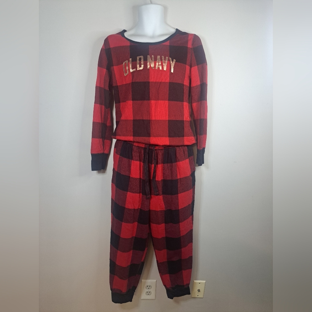 Old Navy Red Black Plaid Pajama Set Top Large, Pants Medium